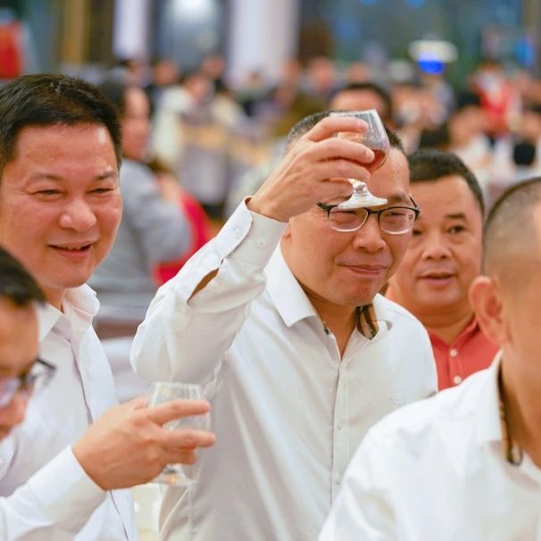 拓路前行·領(lǐng)跑未來 | 集團(tuán)2023年度總結(jié)會暨2024迎新晚會圓滿結(jié)束！(圖34)