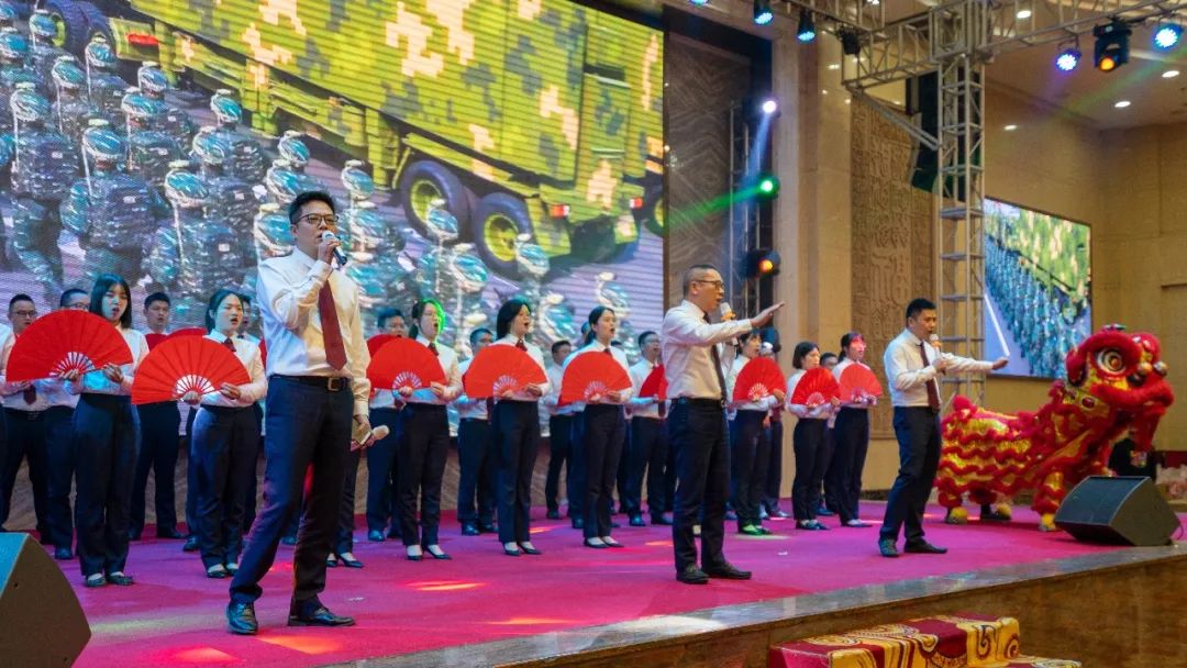 金虎迎新·領(lǐng)跑2022 | 集團年度總結(jié)會暨新年晚會完美落幕！(圖12)