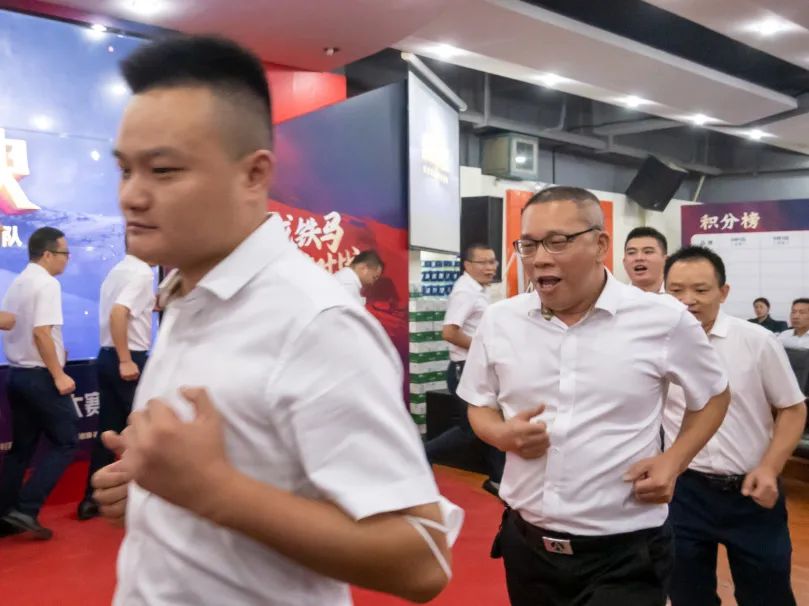 燃！“金戈鐵馬 英雄對(duì)戰(zhàn)”強(qiáng)輝營(yíng)銷PK賽正式開(kāi)啟(圖15)