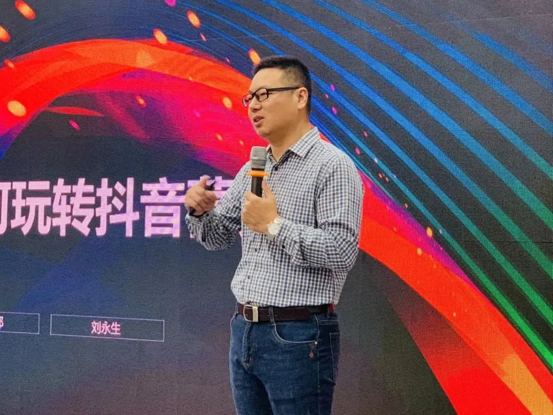 聚力·向上 | 2022強輝新品品鑒會暨區(qū)域培訓峰會臨沂站完美結束！(圖17)